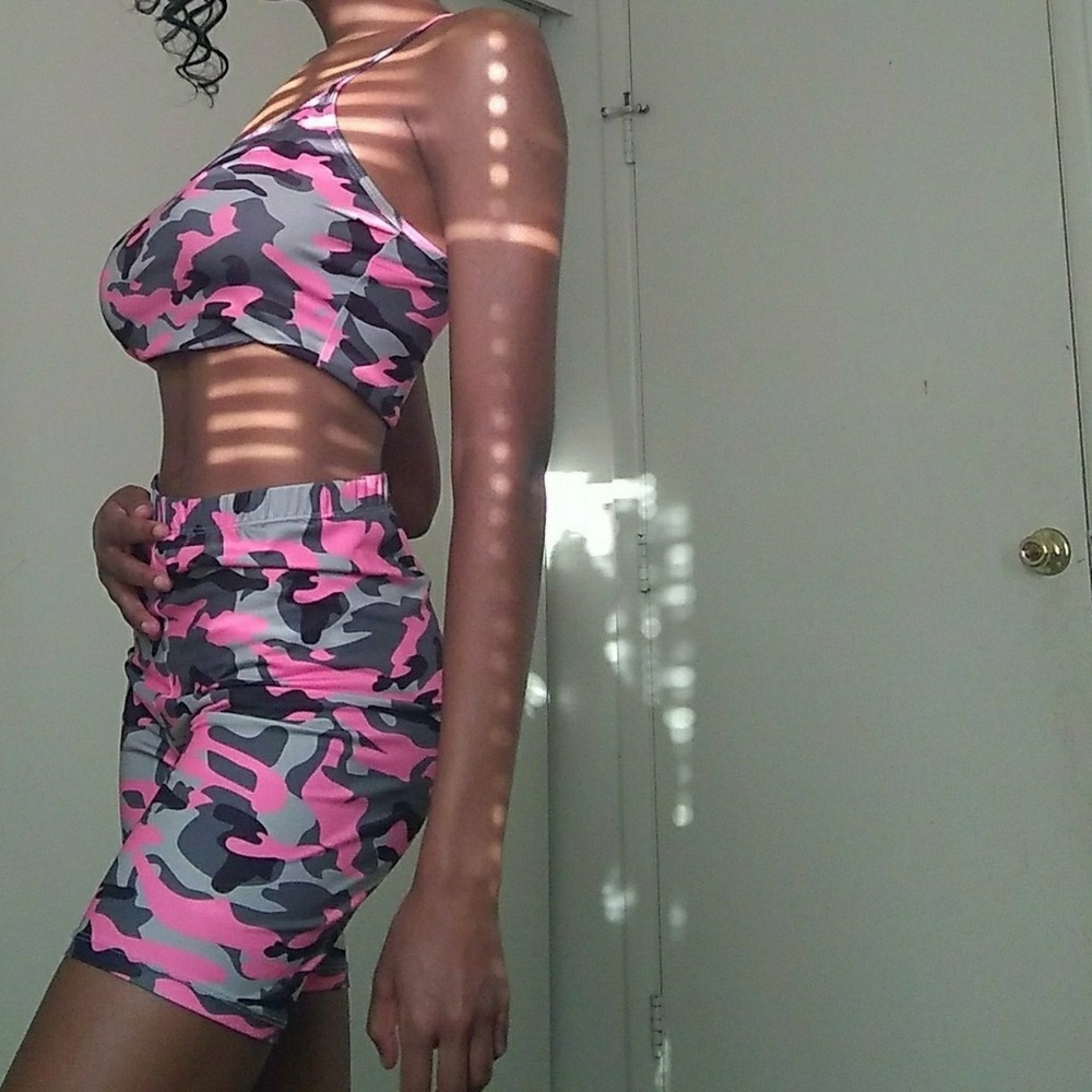 Very cute pink camo two piece set